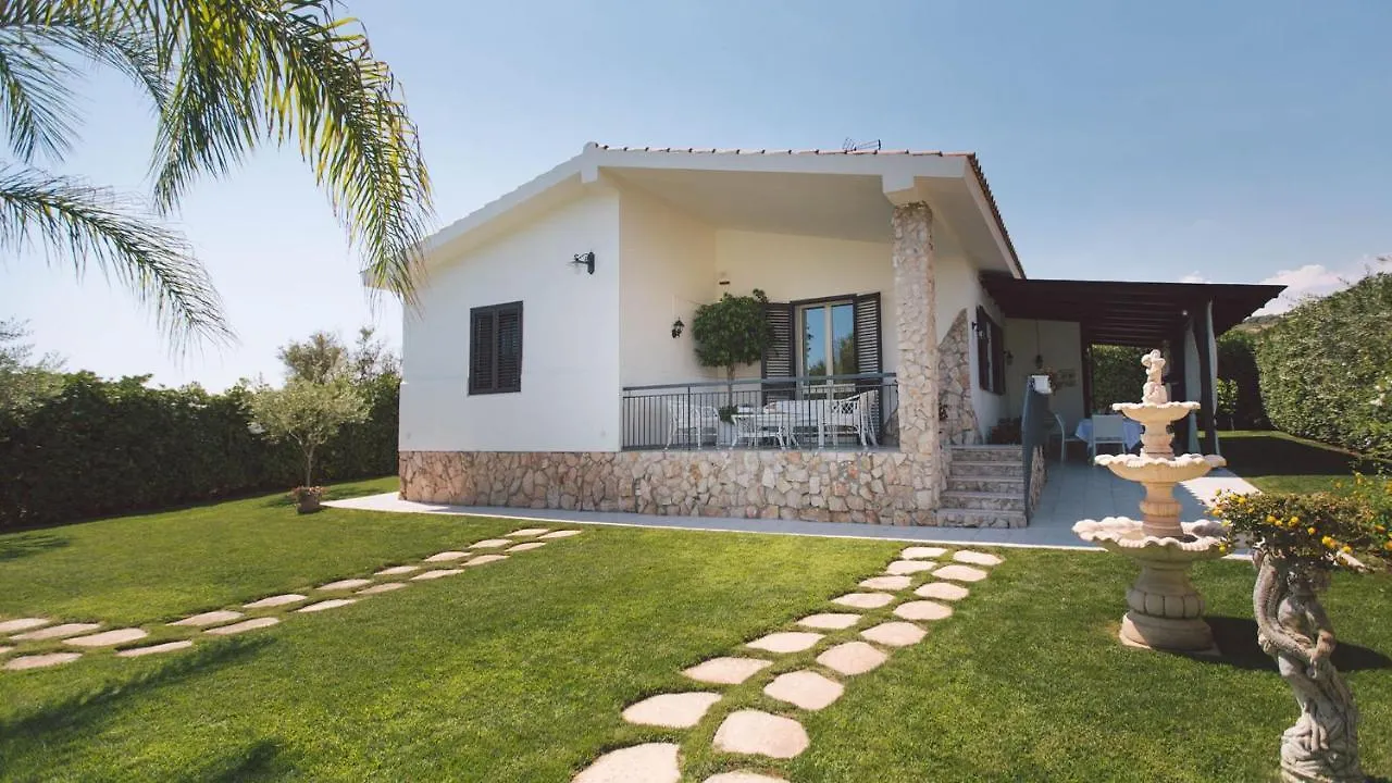 Villa Ferradina 4&2, Emma Villas Ispica 0*,  Italy